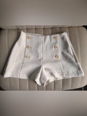 Aritzia Wilfred High-Waist Cream Sailor Button Shorts